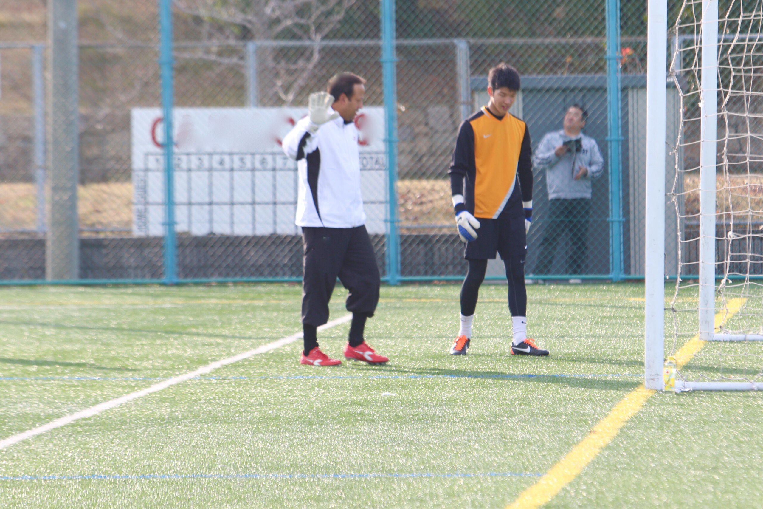 Zuriel Z Lozano keeper coach training in Japan