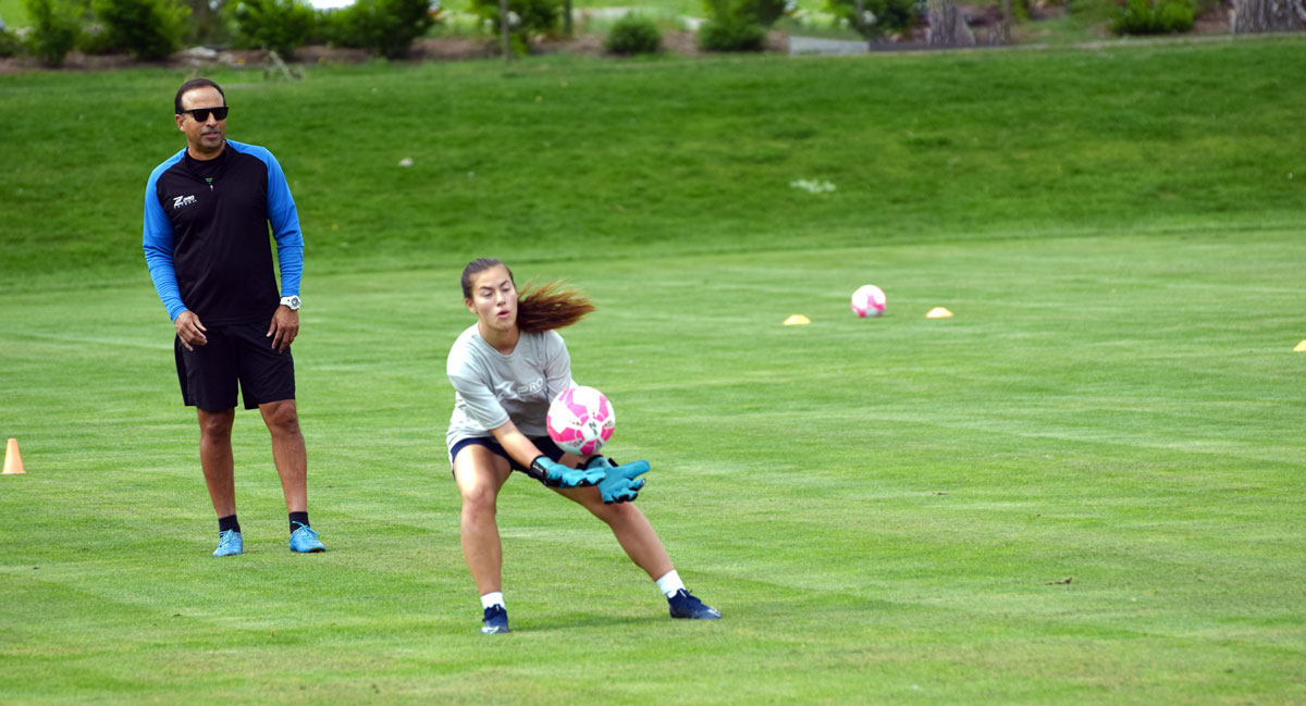 Zuriel Z Lozano keeper training Denver